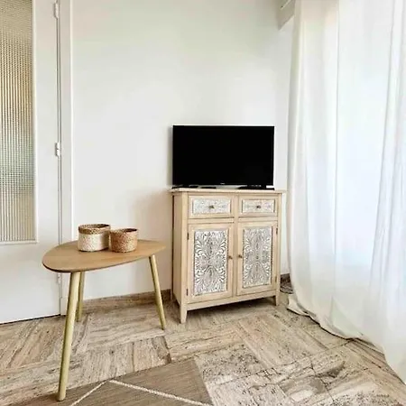 Apartman Le Mistral : Apt 2 Prs, 3 Min Mer, Centre-ville